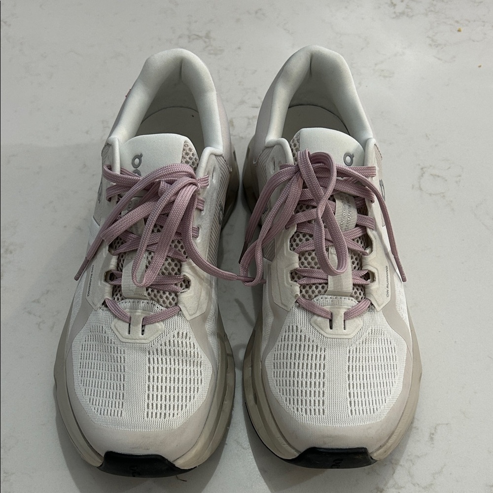 Womens on cloud cloudrunner 2